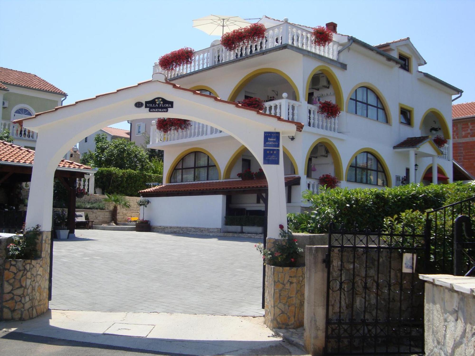 Villa Flora Malinska Extérieur photo